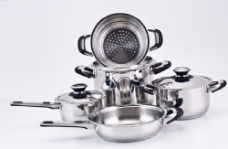 wide-edge cookware set